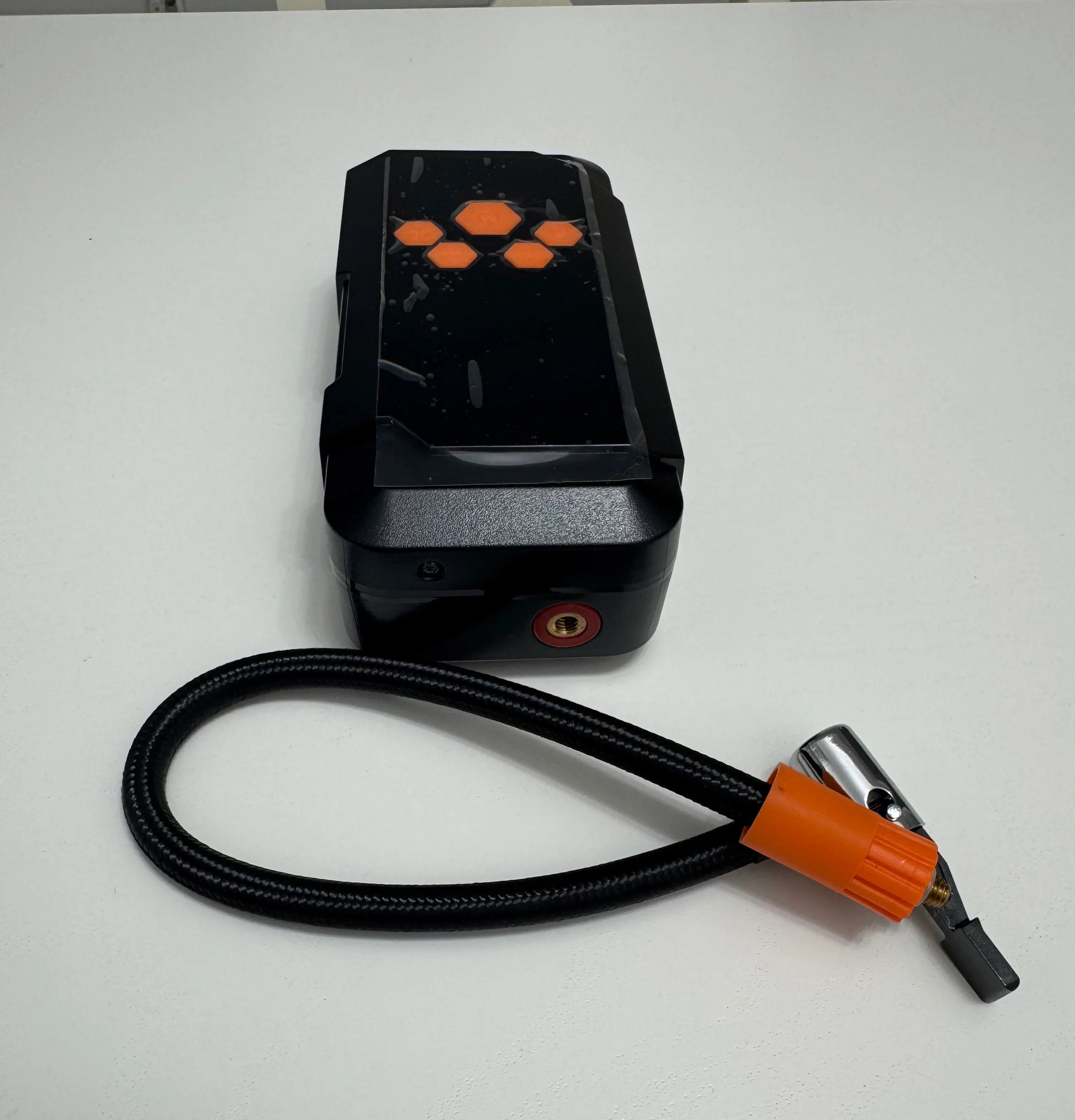 Compresor Aer Portabil Wireless – 120PSI, LCD, Auto/Moto/Bike - My Store